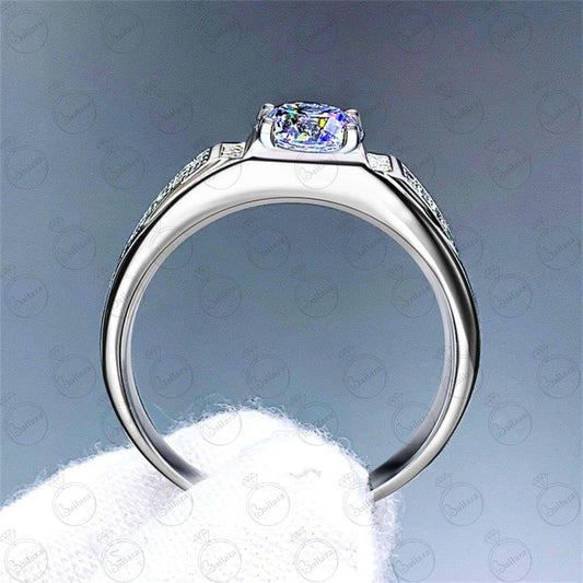 1.00 TCW Round Cut Solitaire With Accents Moissanite Ring for Women