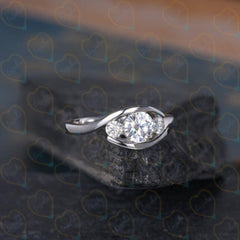 1.00 TCW Round Cut 3 Stone Lab Grown Diamond Ring for Women