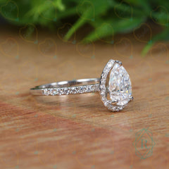 2.00 TCW Pear Cut Bridal Set Lab Grown Diamond Ring for Women