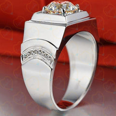 1.00 TCW Round Cut Men's Jewelry Lab Grown Diamond Ring for Women