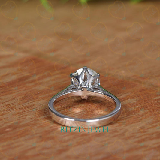 1.00 TCW Round Cut Solitaire Lab Grown Diamond Ring for Women